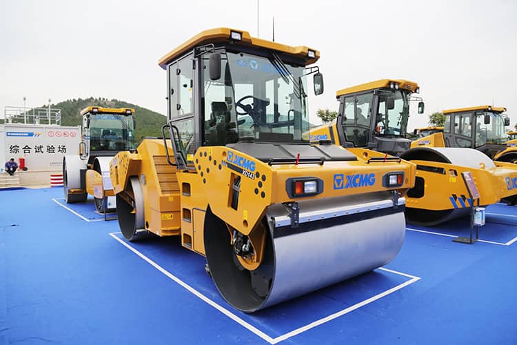 XCMG Official XD143 Road Roller for sale