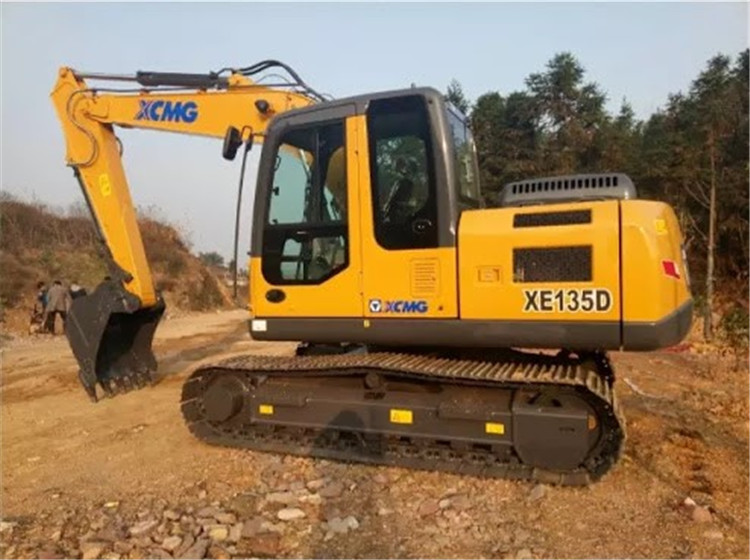 XCMG Officical XE135D 13 Ton Crawler Excavators With Cummins Engine