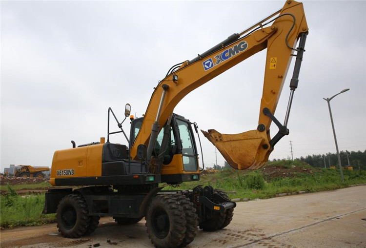 XCMG Official 15 ton new hydraulic wheeled excavator machine XE150WB price