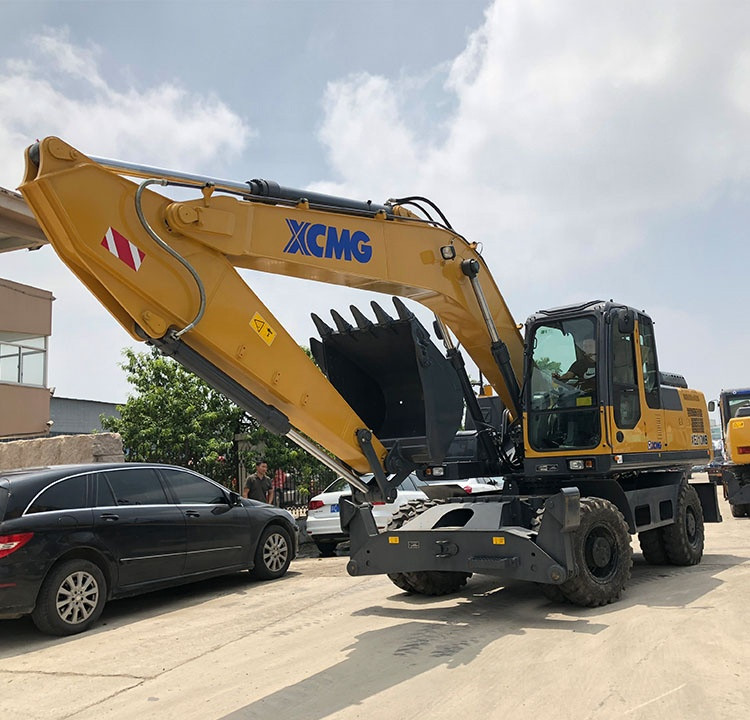 XCMG Brand New Wheel Excavator 21 Ton Construction Equipments XE210WA Price