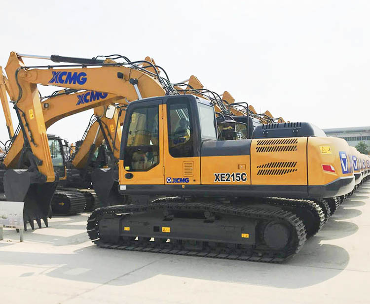 XCMG Official 21ton crawler excavator machine XE215C for earth and stone construction