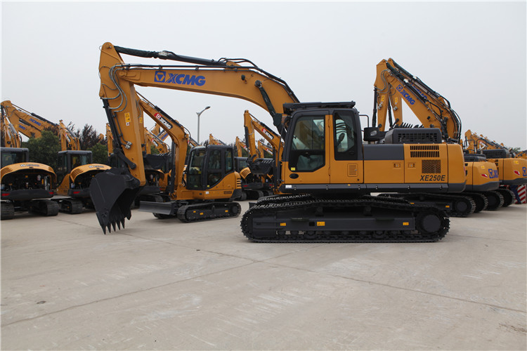 XCMG 25 Ton Crawler Excavator Machine Chinese New Excavators XE250E With Parts For Sale
