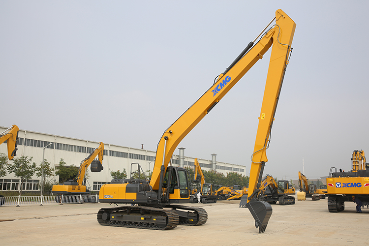 XCMG Brand XE270DLL Chinese Long Reach Booms Excavator Machine for Sale