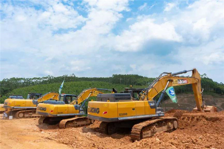 XCMG 50t Mining Excavator XE500HB Chinese Excavating Machinery With Hydraulic Hammer Breaker Price