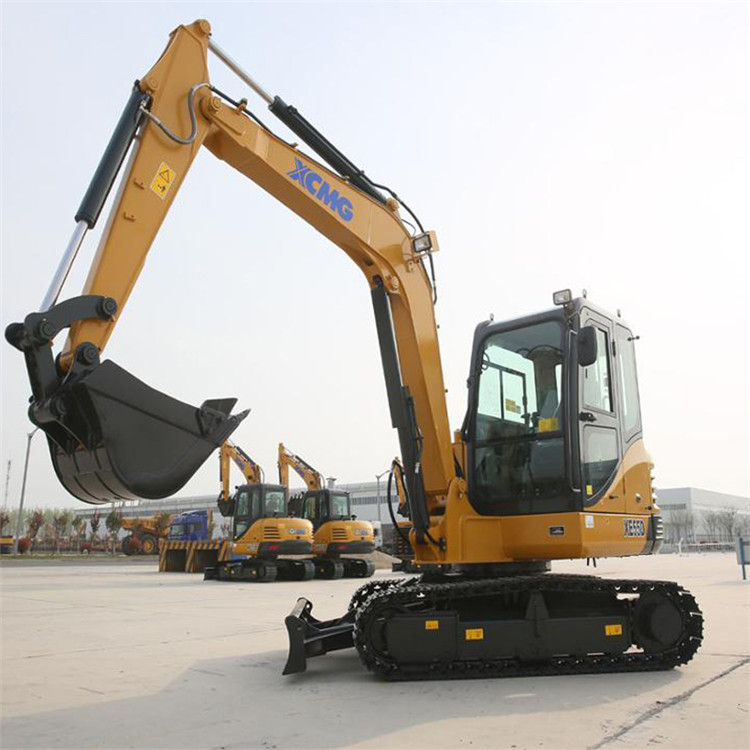 XCMG Small 5 Ton Excavator Crawler China Excavating Machinery XE55U For Sale