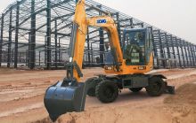 XCMG 6 ton mini wheel excavator XE60WA China small hydraulic wheel digger excavator machine for sale