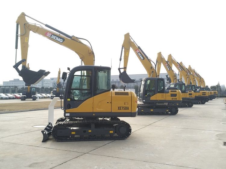 XCMG official 8 ton mini crawler excavator XE75DA multifunction hydraulic excavator for sale