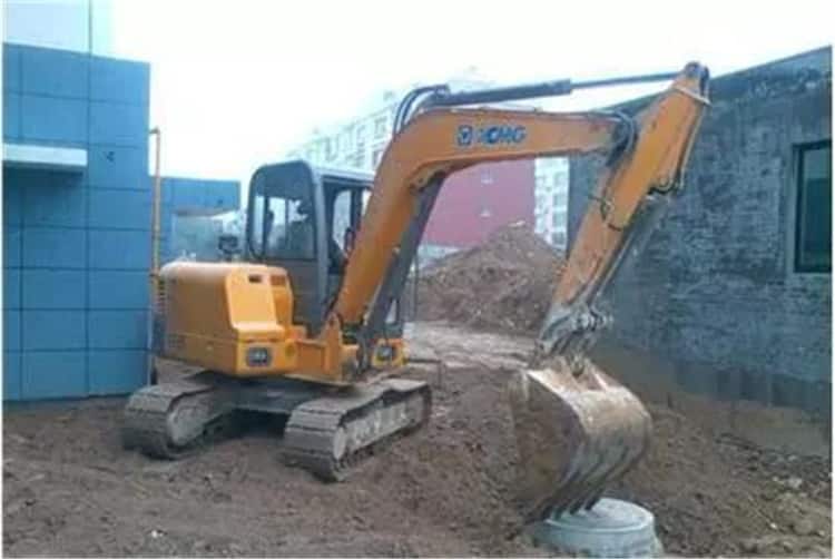XCMG 7 Ton Brand New Crawler Excavator Hydraulic Digger Machine XE75U Price