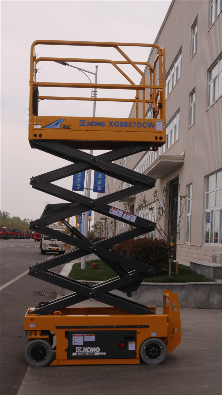 XCMG official manufacturer 8m mini china electric drive scissor lift XG0807DCW machine price