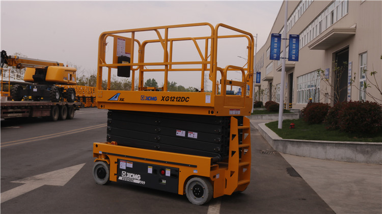 XCMG official manufacturer 12m electric scissor lift table XG1212DC mobile machine for sale