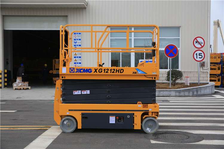 XCMG official 12m hydraulic scissor lift XG1212HD China electric aerial work equipment price