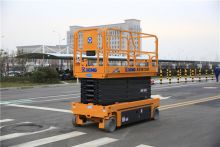 XCMG official 16m self-propelled hydraulic scissor lift XG1612HD aerial work platform equipment price for sale