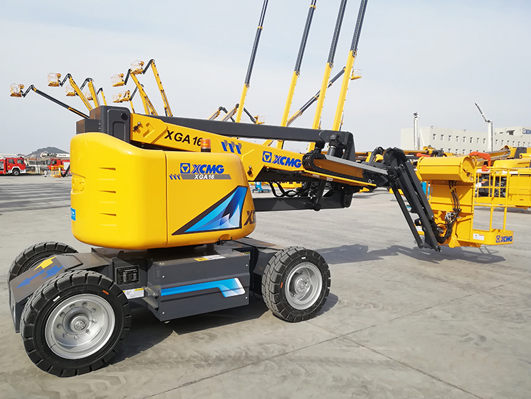 XCMG official 16m small self-propelled articulating boom lift XGA16 mobile elevating work platform