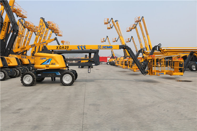 XCMG official 20m self-propelled articulated boom lift XGA20 mobile elevating work platform for sale