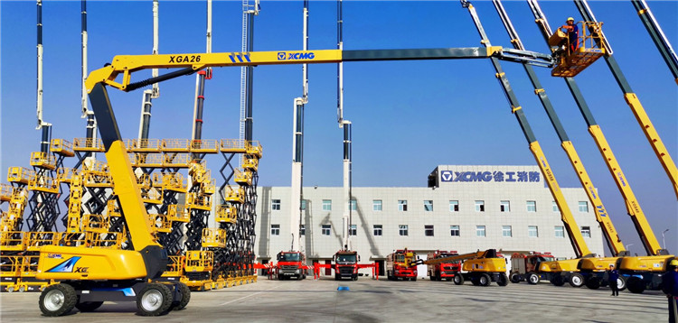 XCMG official manufacturer 26m hydraulic aerial work platform XGA26 articulated boom lift price
