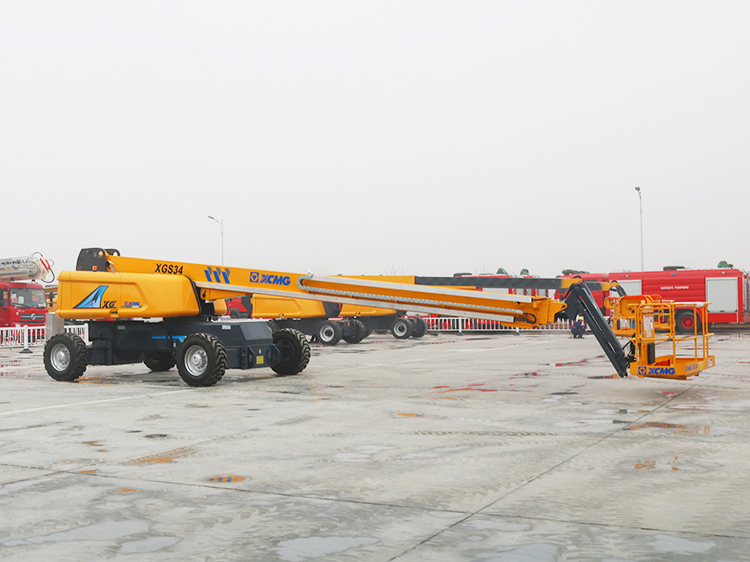 XCMG official 34m mobile self propelled telescopic boom lift XGS34 mobile telescopic boom lift price