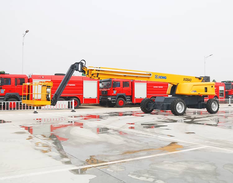 XCNG Manufacturer Electric Telescopic Lifting XGS43 China 43m Self-propelled Aerial Telescopic Llift