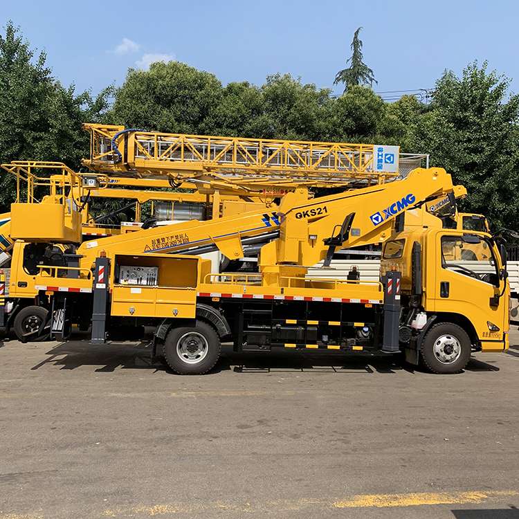 XCMG official 16m aerial work truck XGS5062JGKJ6 telescopic aerial bucket truck mounted price