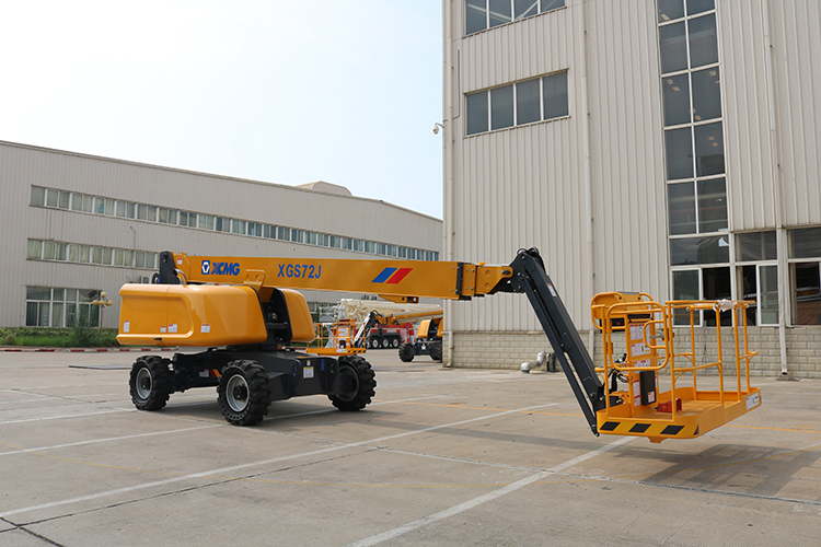 XCMG 24m telescopic boom lift XGS72J China new self propelled hydraulic mobile boom lift for sale