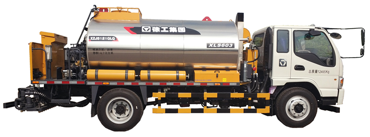 XCMG 6m3 asphalt distributor XLS603 intelligent asphalt distributor trailer truck for sale