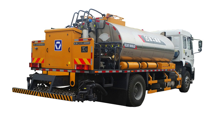 XCMG official manufacturer multifunctonal asphalt distributor asphalt truck XLS803 hot sale