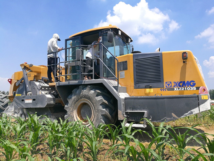 XCMG Construction Equipment Machinery Road Cold Recycling Soil Machine Asphalt XLZ2103S Price