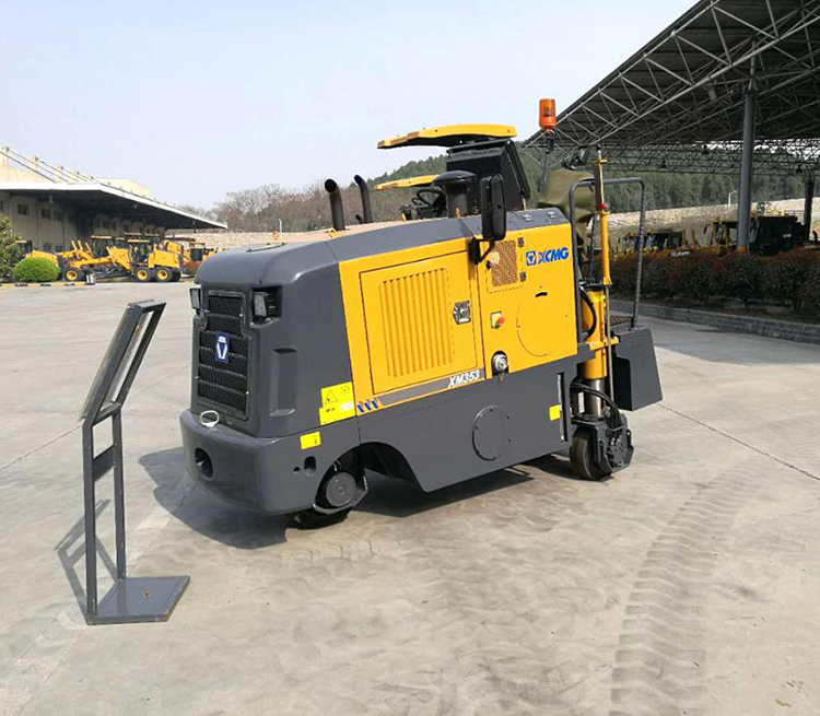 XCMG mini 0.35m asphalt cold milling machine XM353 small planer milling machine for sale