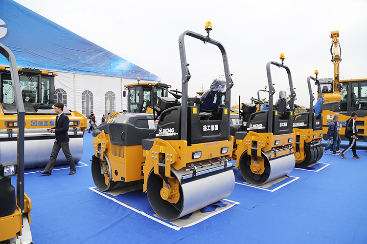 XCMG road compactor XMR603 China new 6 ton light vibratory road roller double drum compactor price