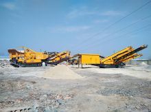 XCMG 495hp Mobile Rock Cone Crusher Machine Jaw Crusher Stone XPY1100 Price