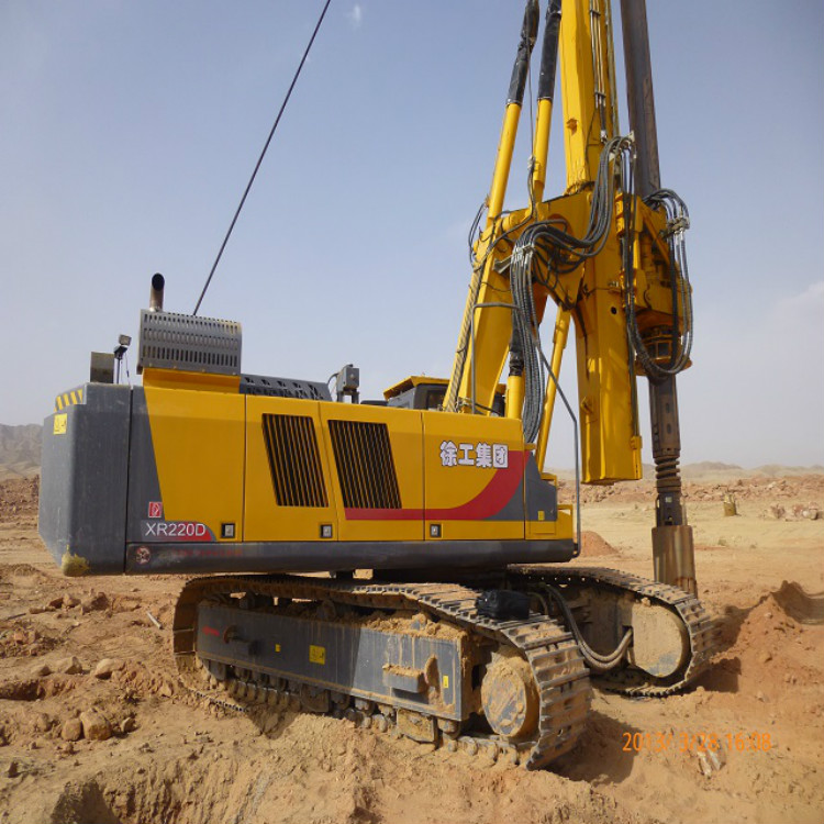 XCMG Official 67 Meter Rotary Drilling Rig XR220D China Hydraulic Drilling Rig Machine for Sale