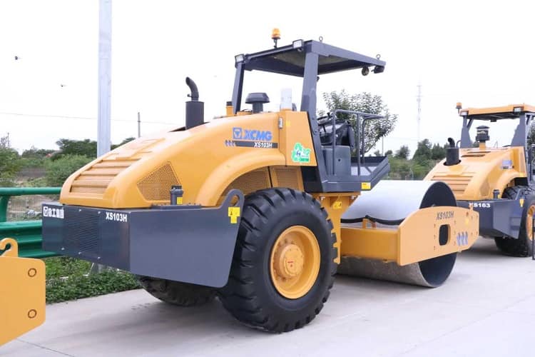 XCMG 10 ton vibratory road roller XS103H earth compactor machine road roller for sale
