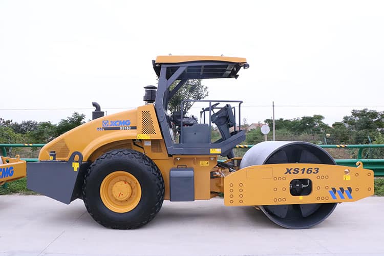 XCMG Official XS163 16 Ton Single Drum Vibratory Road Roller with Low Price