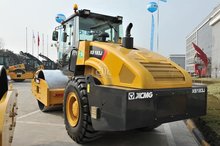 XCMG official 18 ton single drum vibratory road roller XS183J for sale