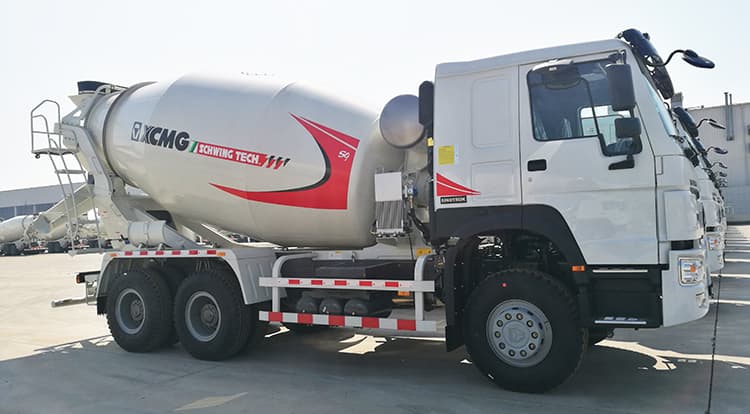 XCMG Professional Design Self Loading Concrete Mixer Truck XSC4313 Concrete Truck Mixer for Sale
