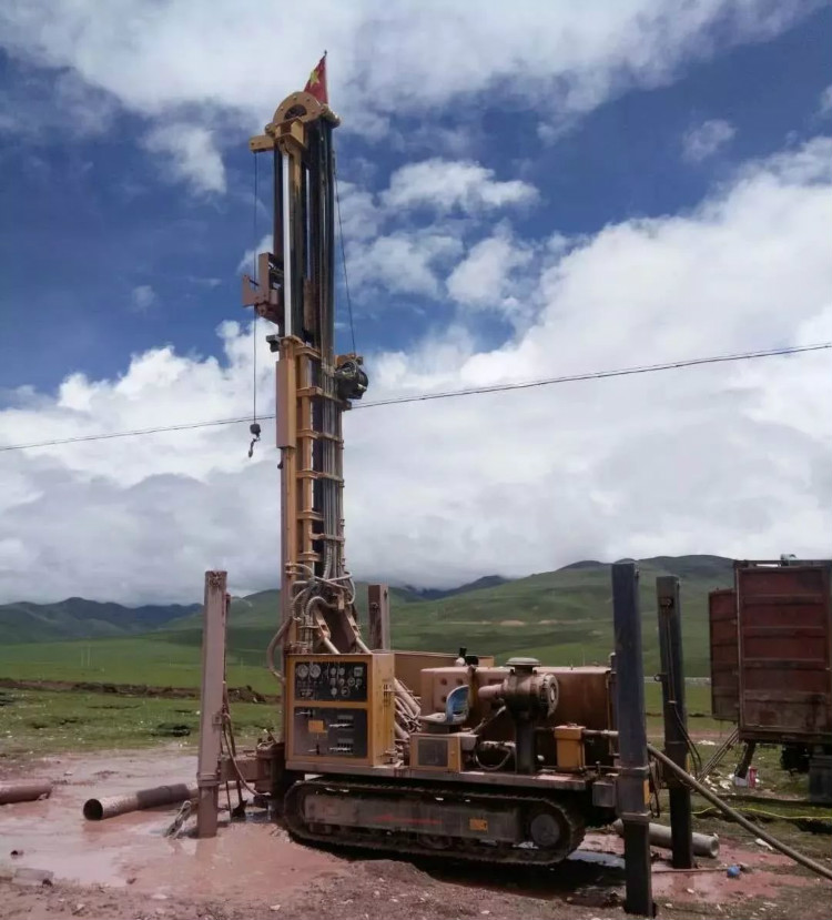 XCMG Official 700 meter water well drilling rig XSL7/350 crawler water well drilling rig