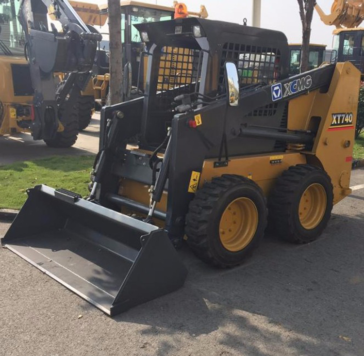 XCMG mini skid steer loader XT740 small wheel loader with attachment