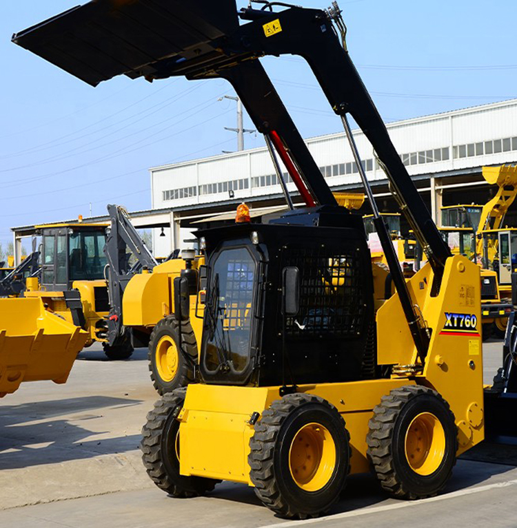 XCMG high quality skid steer loader XT760 China 1 ton mini wheel skid steer loader