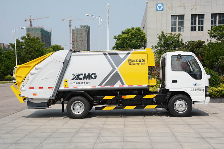 XCMG Official manufacturer 3ton 6m3 small compressed garbage compactor truck XZJ5070ZYSQ5 for sale