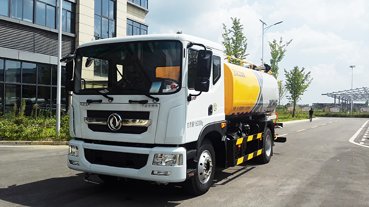 XCMG official sprinkler cleaning truck XZJ5161GQXD5 with high and low pressure water system price