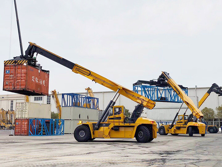 XCMG official reach stacker XCS45U China new 45 ton stacker reach for containers reach stacker price