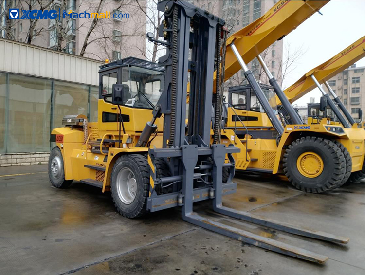 XCMG new large-tonnage 12 ton forklift diesel 3m lift height for quay warehouse sale