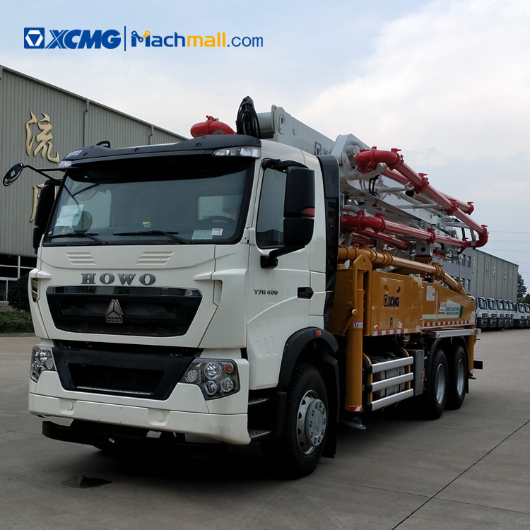 XCMG 39m small HOWO concrete pump trucks HB39K price