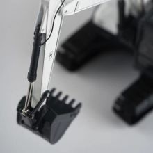 XCMG stray Earth United brand XE215DA excavator pressure casting 1/35 price
