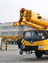XCMG brand 5-section telescopic boom crane XCT25L5_Y 25 ton mobile truck crane