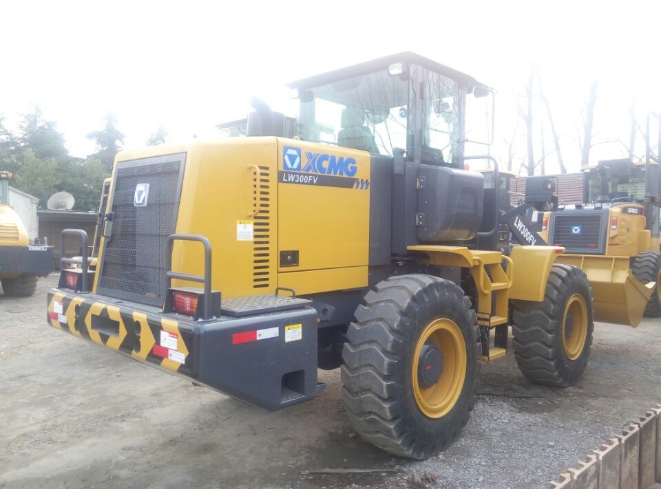 XCMG official 3 ton small payloader LW300FV price