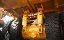 XCMG Official Mechanical Driver Dump Truck 320ton XDE320 Mining Mine Dump Truck For Sale