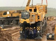 XCMG 1800 ton all terrain mobile crane XCA1800