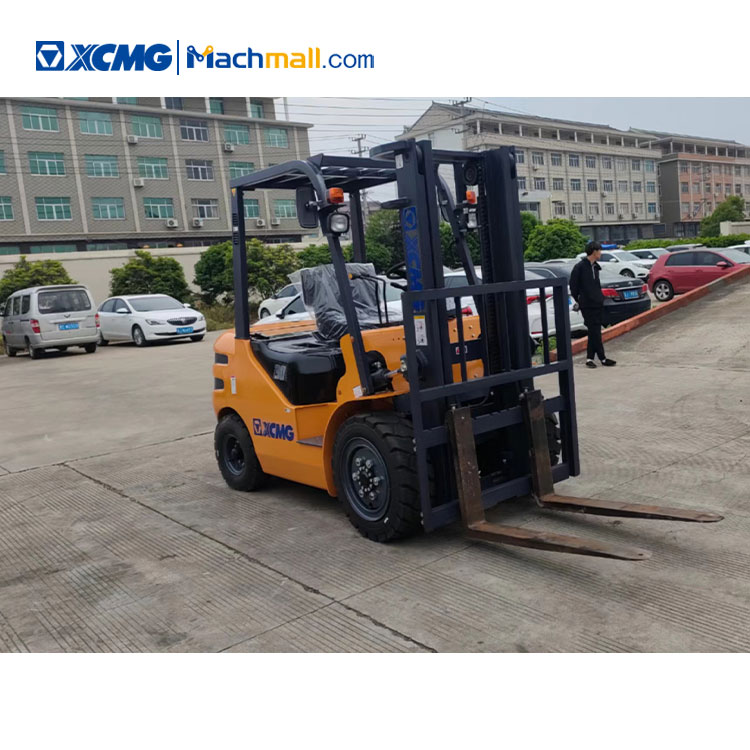 XCMG brand new automatic gear forklift 3 ton diesel with 2m mast height XCB-DT30 price