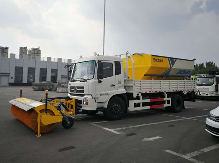 XCMG snow melting machine 1 - 30 cubic meter snow removal truck for sale