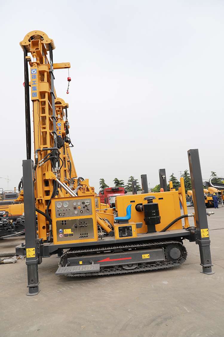 XCMG Manufacturer 700 Meter Deep Water Well Drill Rig Machine XSL7/350 Price